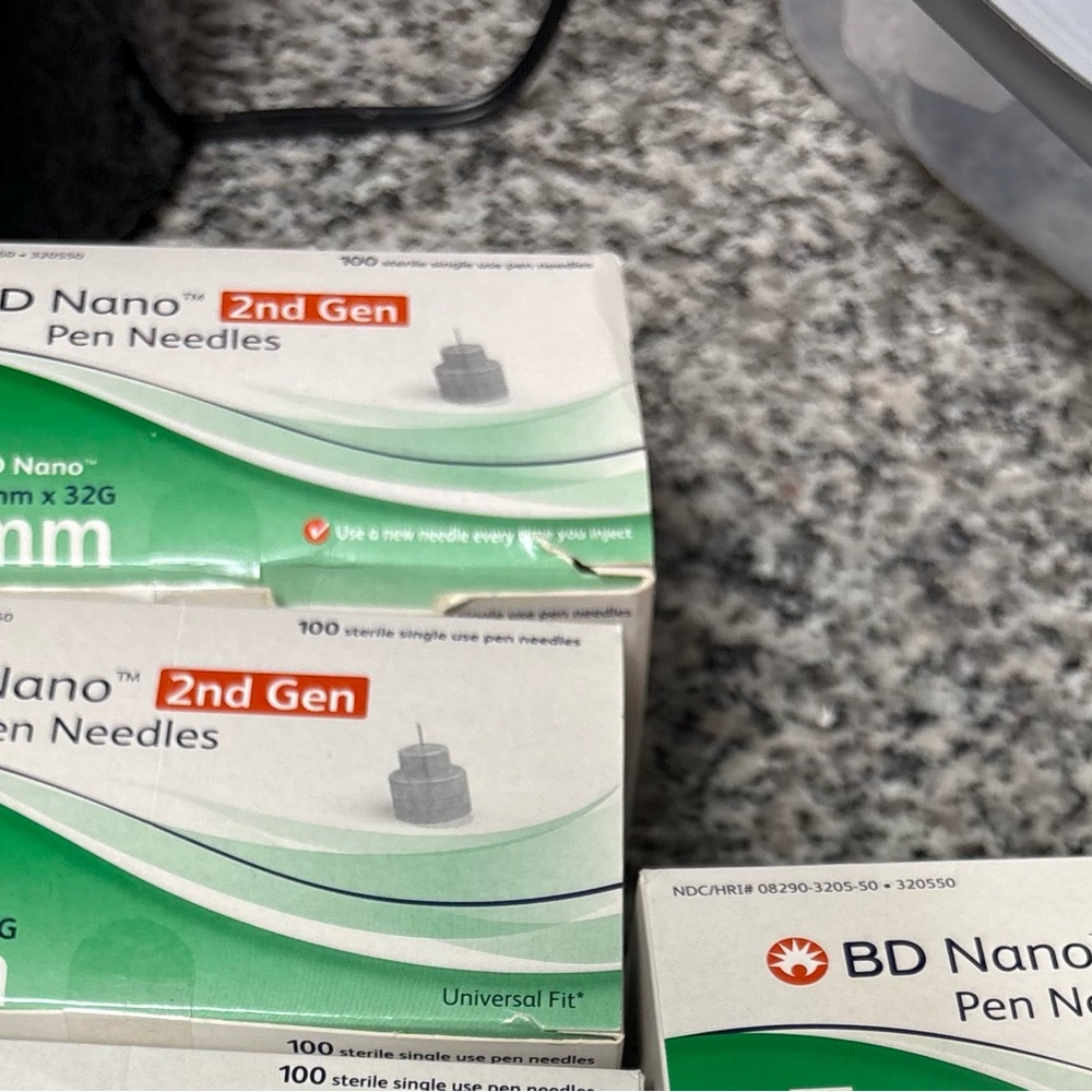 5 boxes BD Nano Pen Needles - Green and White